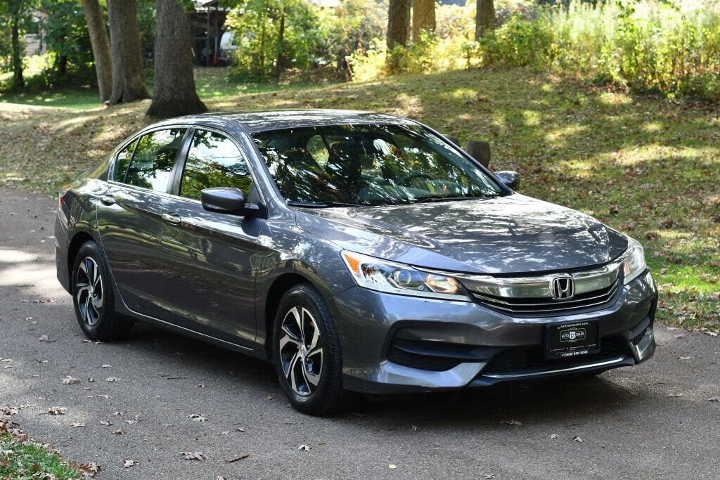2017 HONDA Accord