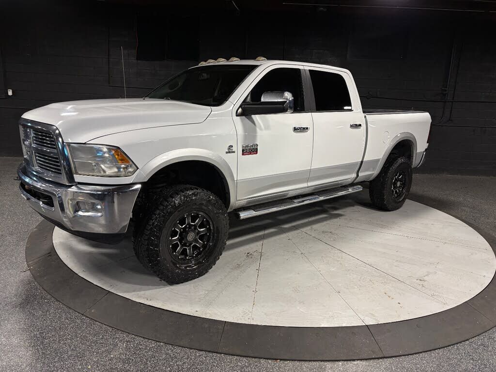 2012 DODGE Ram