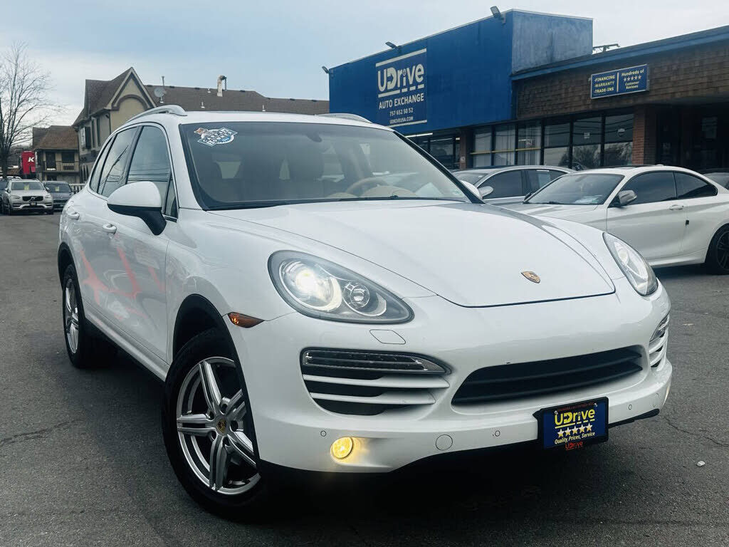 2014 PORSCHE Cayenne