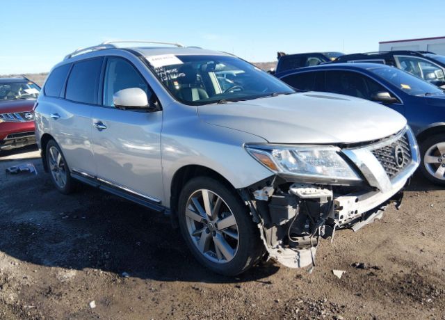 2016 NISSAN Pathfinder