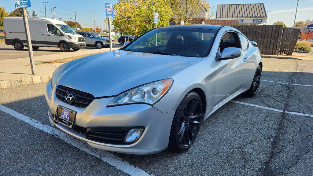 2010 HYUNDAI Genesis Coupe