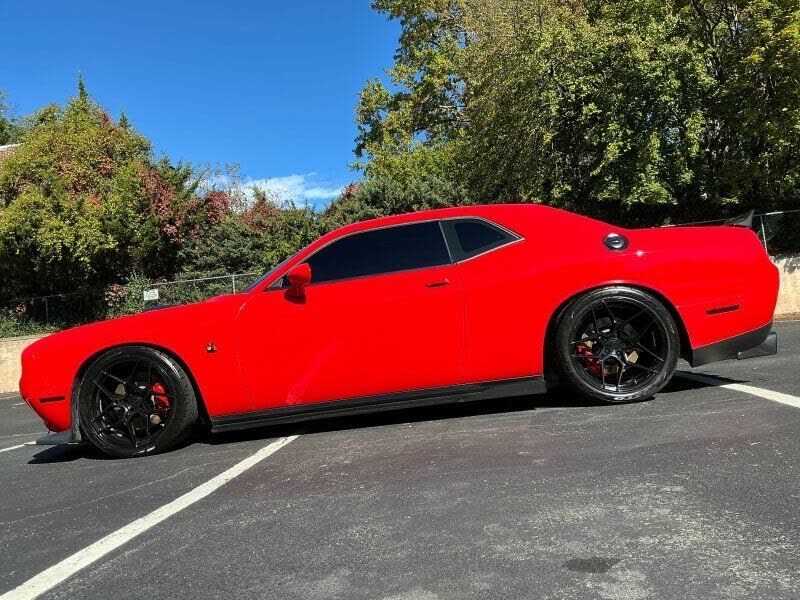 2019 DODGE Challenger