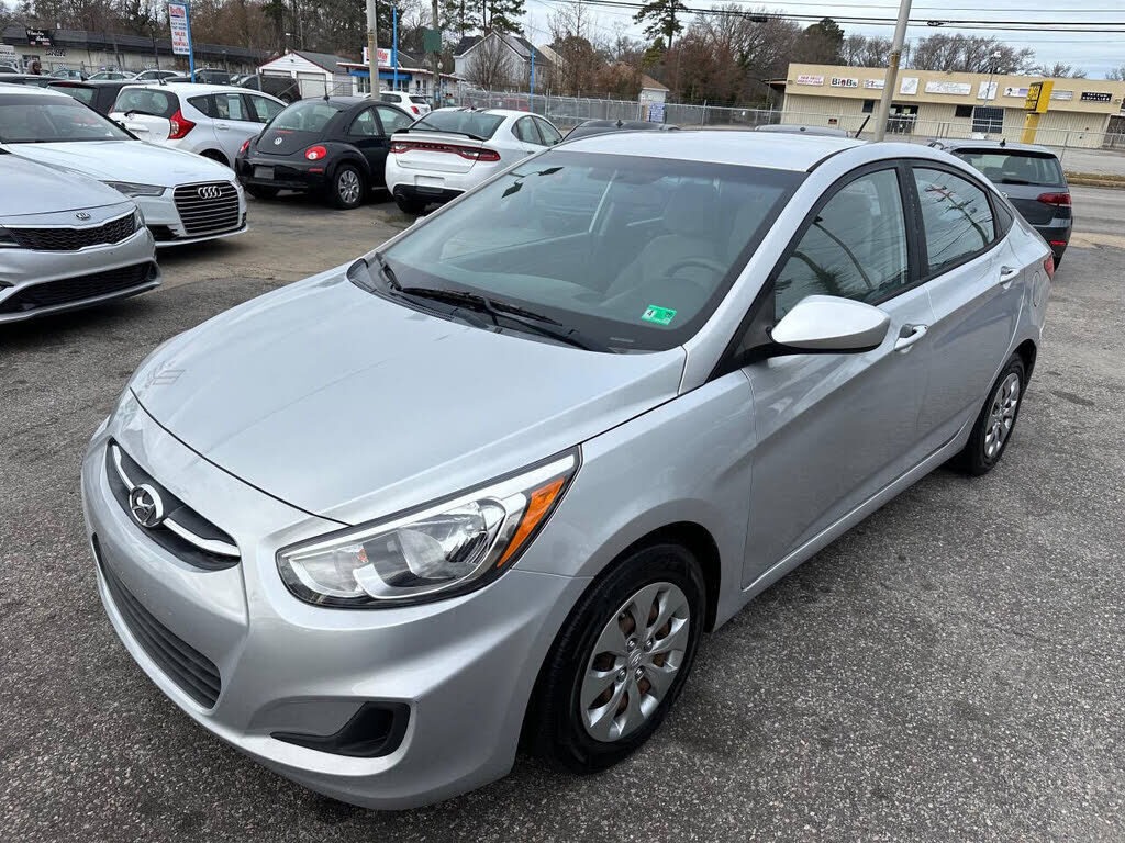 2015 HYUNDAI Accent