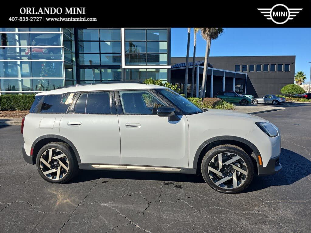 2025 MINI Countryman