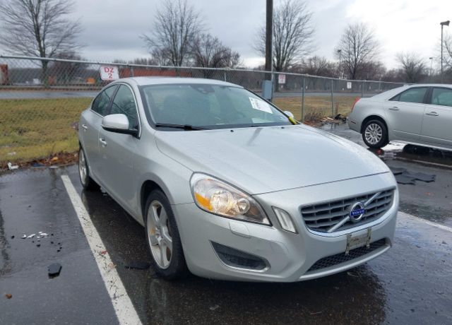 2012 VOLVO S60