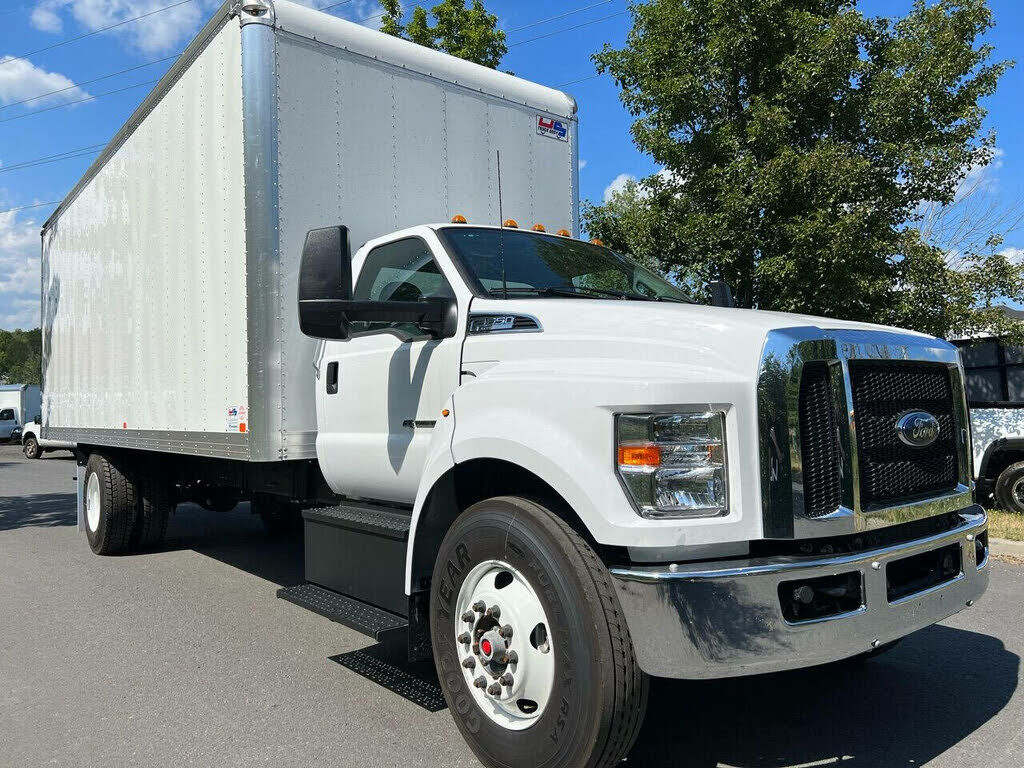 2022 FORD F-650
