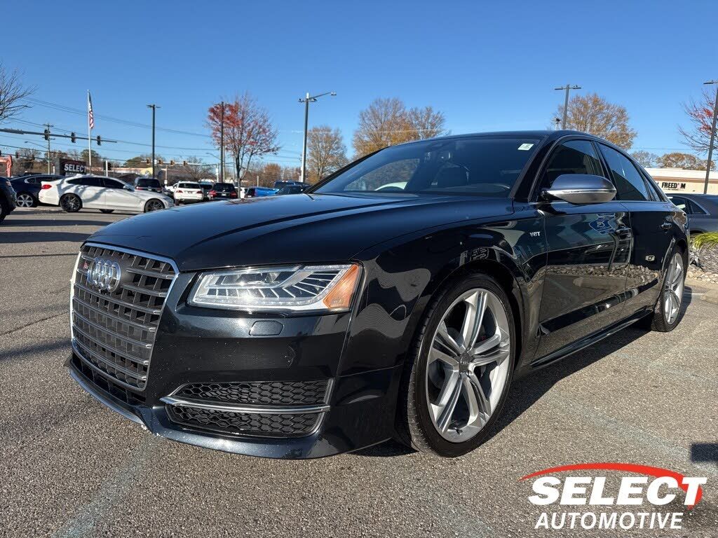 2015 AUDI S8