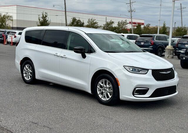 2024 CHRYSLER Pacifica