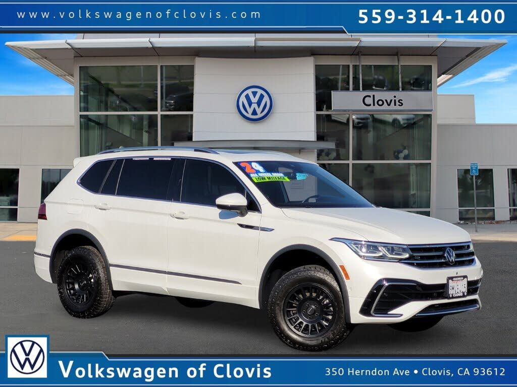 2024 VOLKSWAGEN Tiguan 4Motion