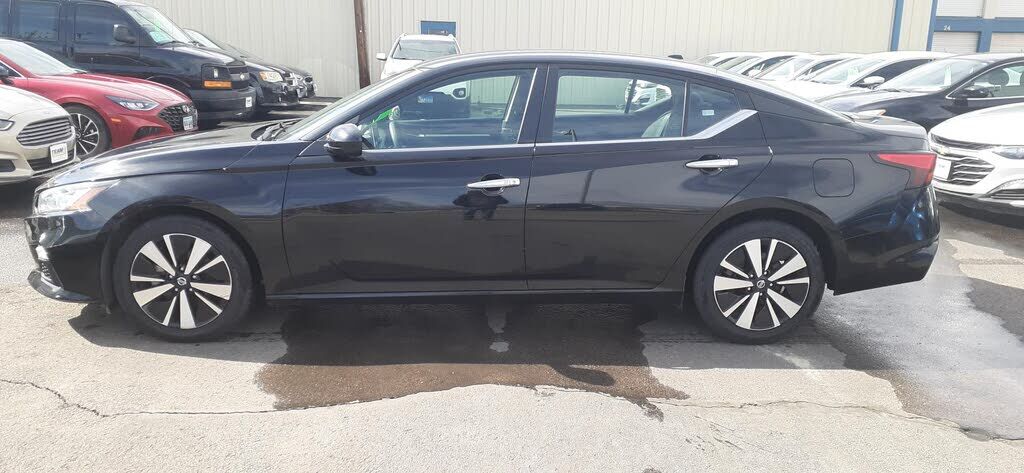 2021 NISSAN Altima