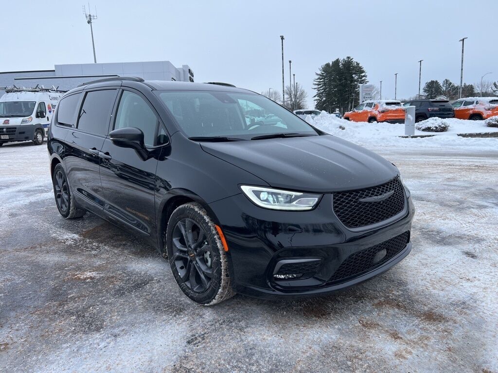 2024 CHRYSLER Pacifica