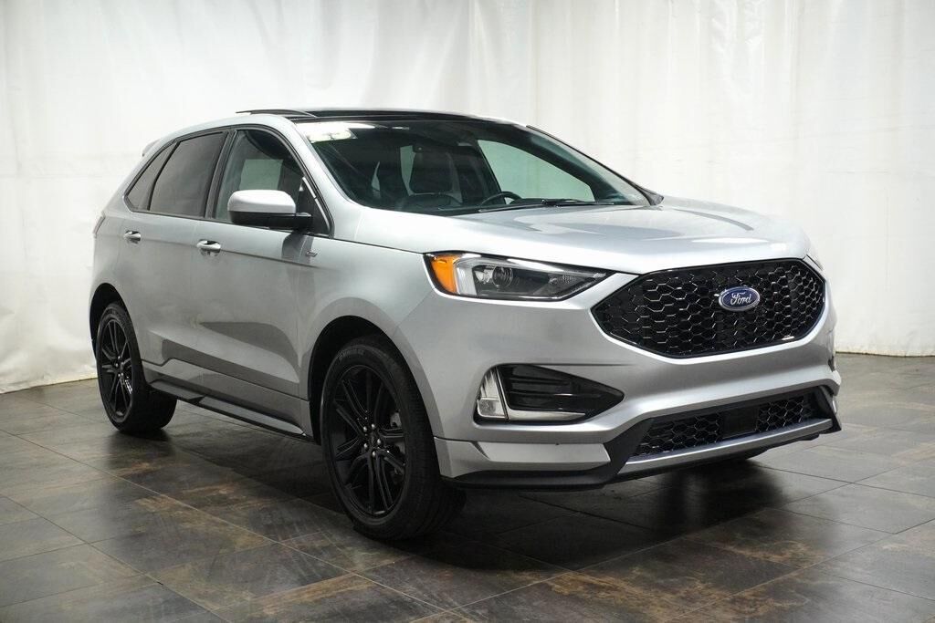 2023 FORD Edge
