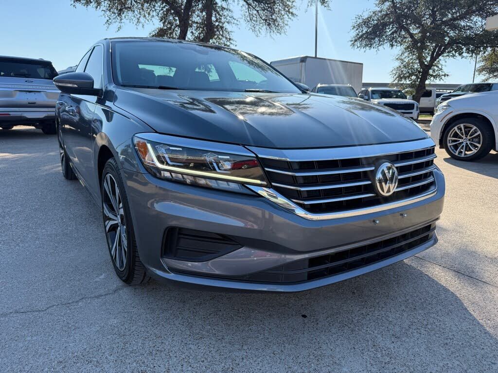 2021 VOLKSWAGEN Passat