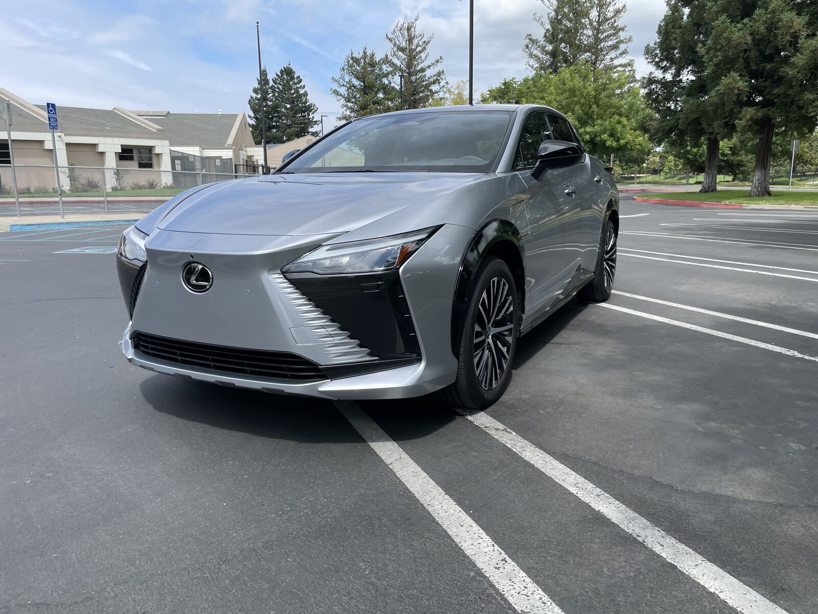 2023 LEXUS RZ 450e