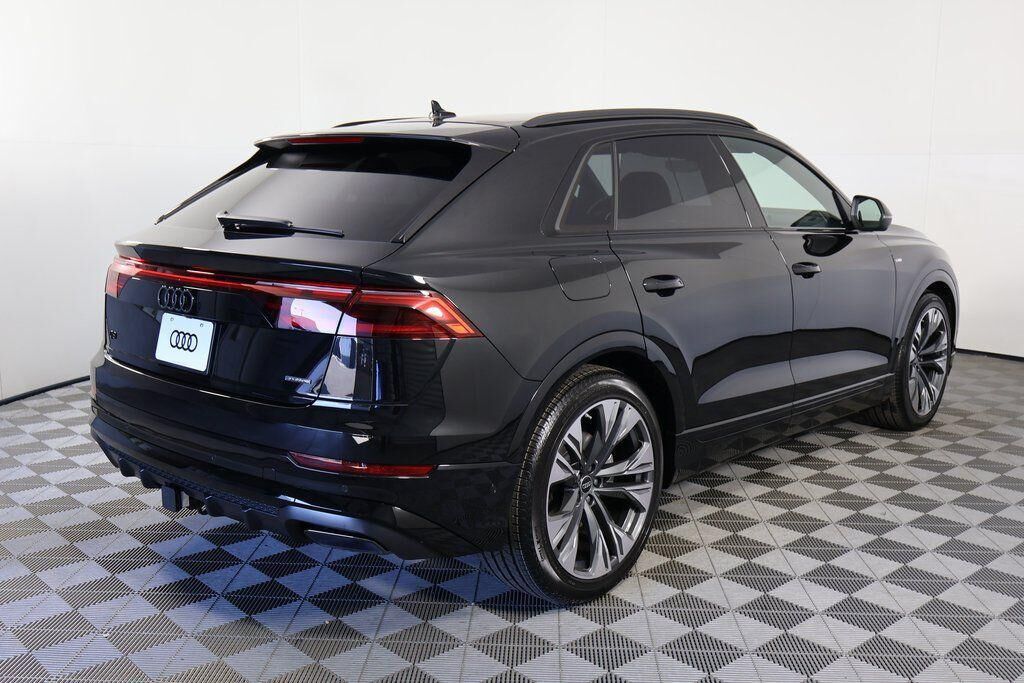 2026 Audi Q8