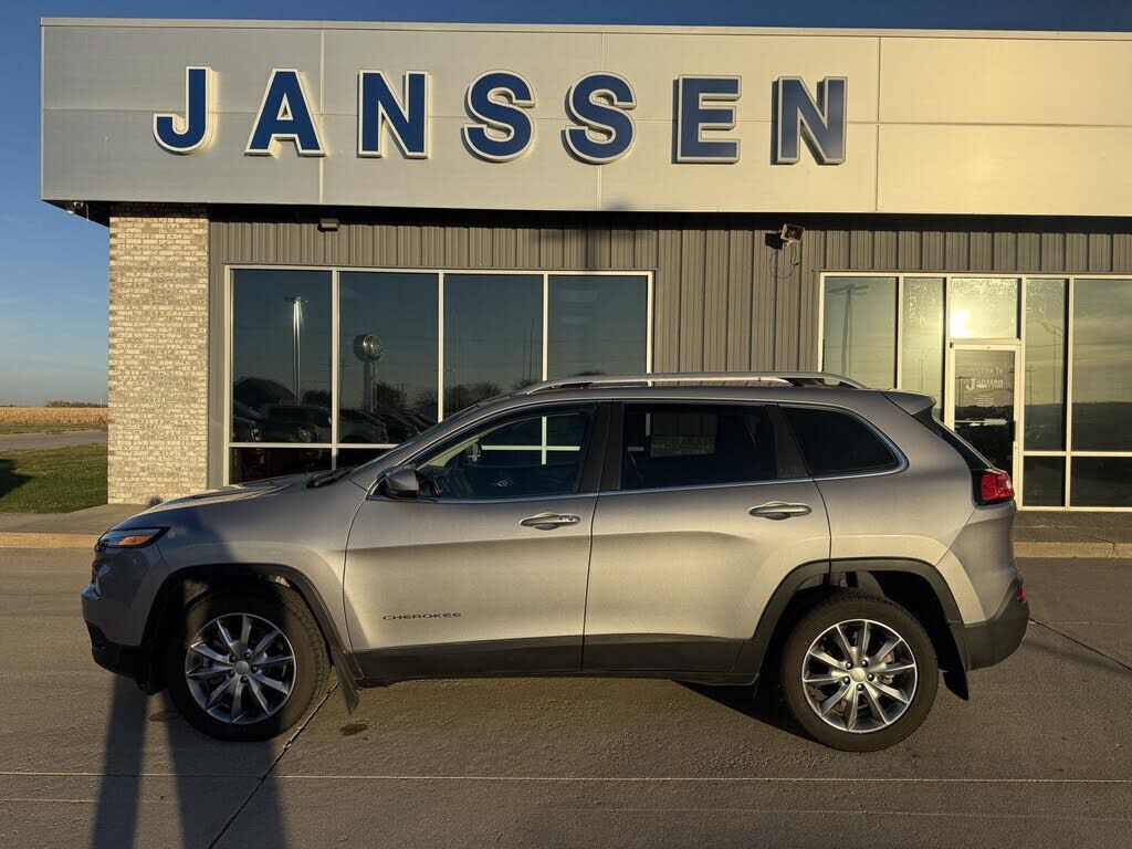 2018 JEEP Cherokee