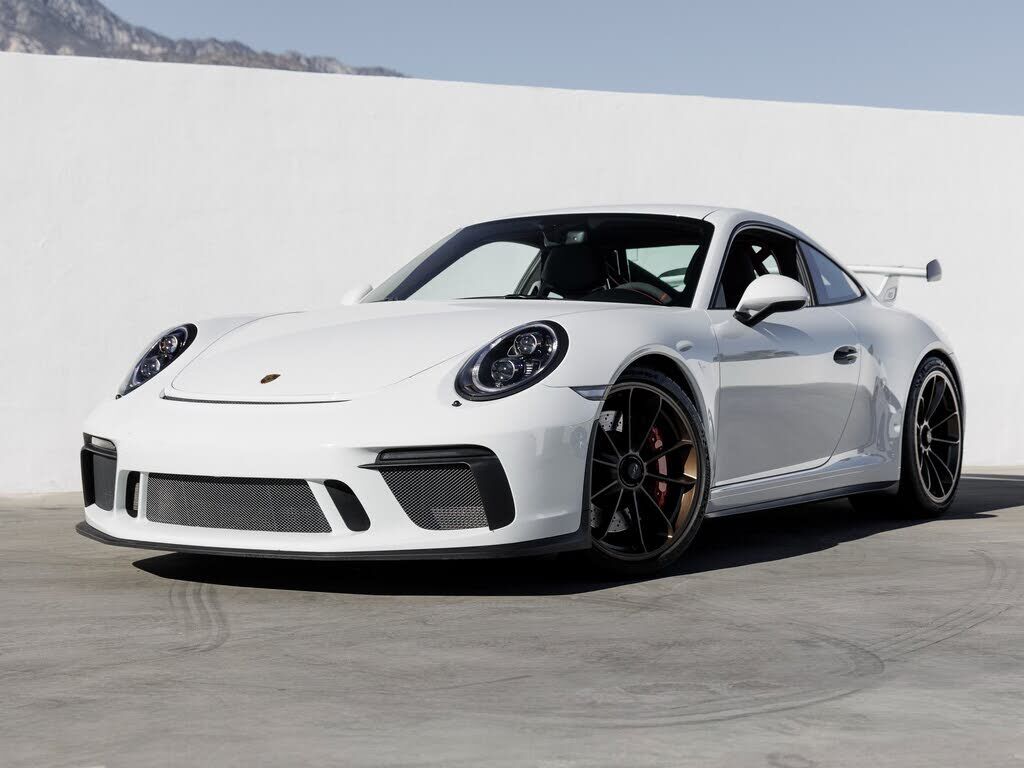 2019 PORSCHE 911