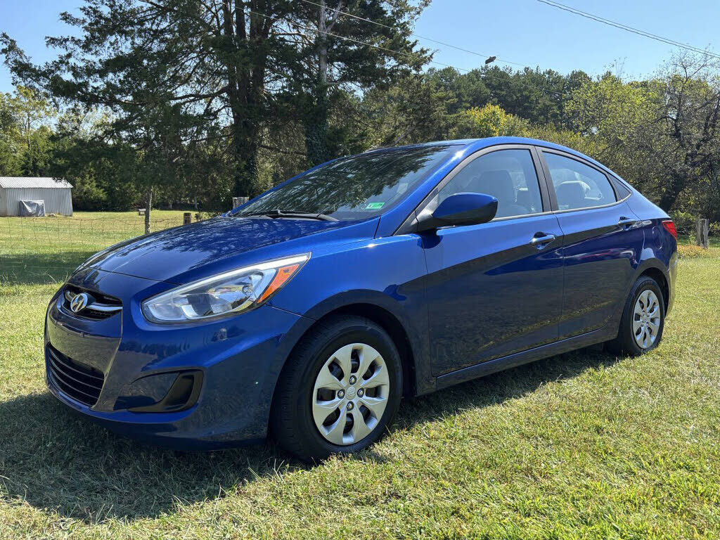 2017 HYUNDAI Accent