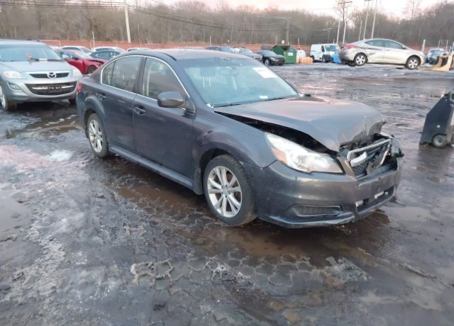 2013 SUBARU Legacy