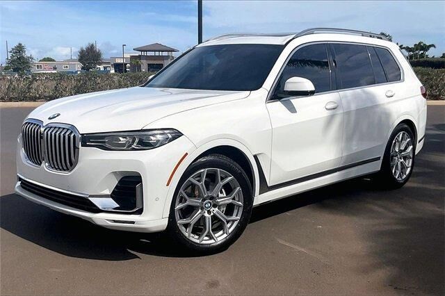 2022 BMW X7