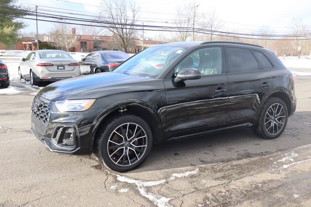 2024 AUDI SQ5