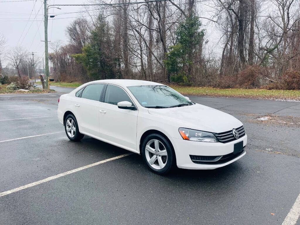 2015 VOLKSWAGEN Passat