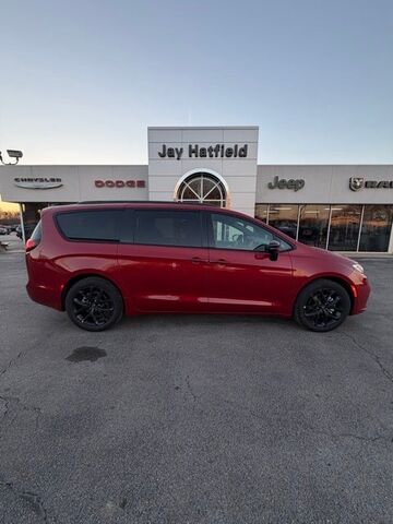 2026 CHRYSLER Pacifica