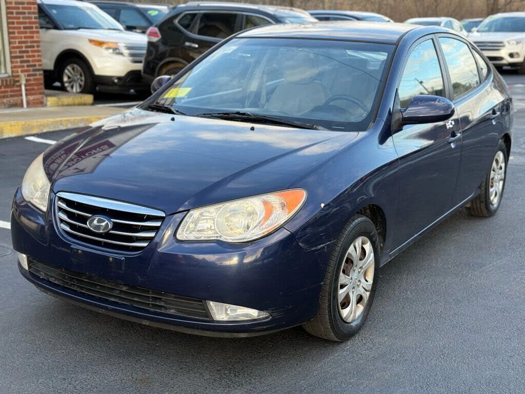 2010 HYUNDAI Elantra