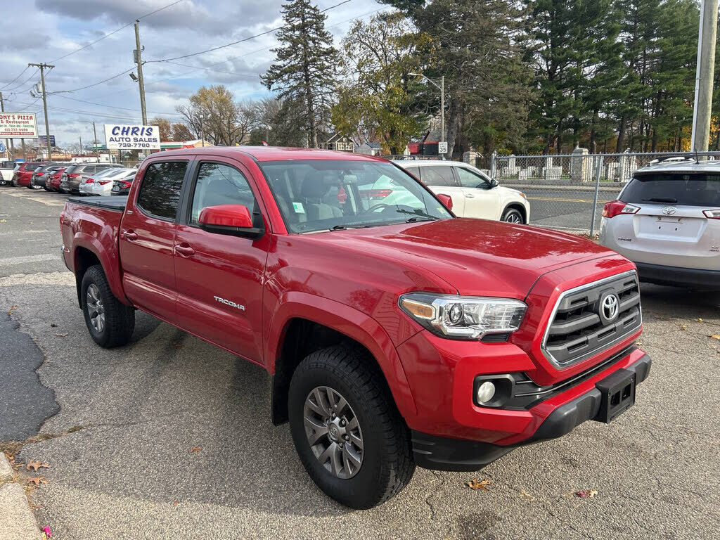2017 TOYOTA Tacoma