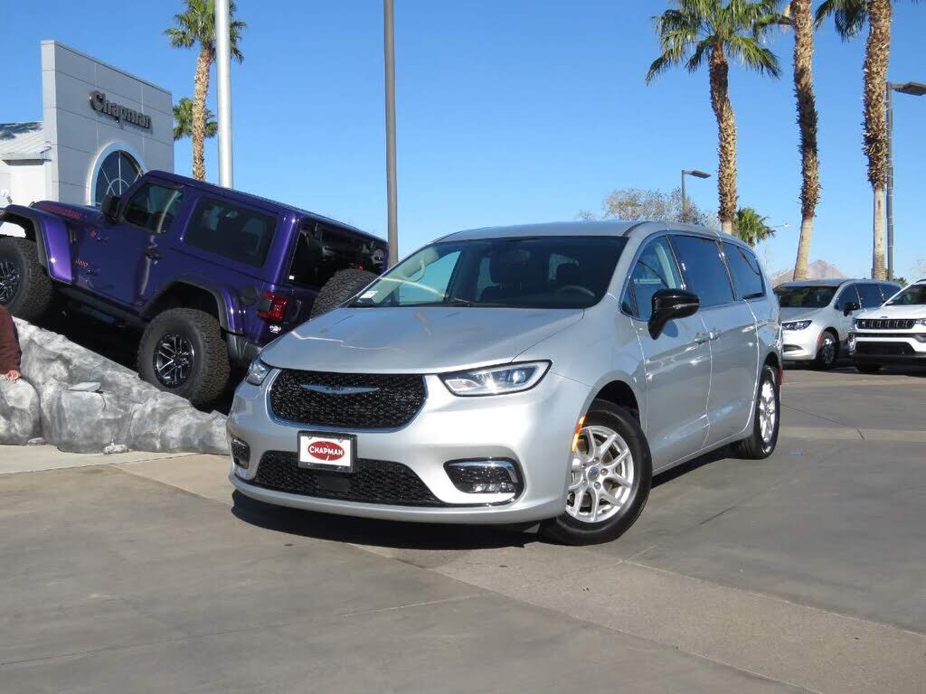 2024 CHRYSLER Pacifica