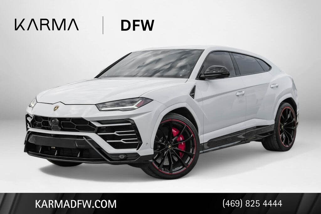 2022 LAMBORGHINI URUS