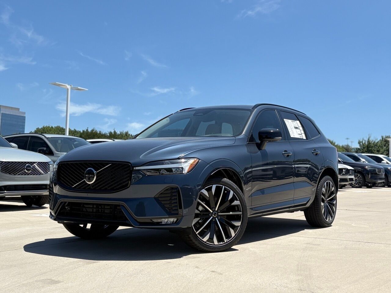 2026 VOLVO XC60