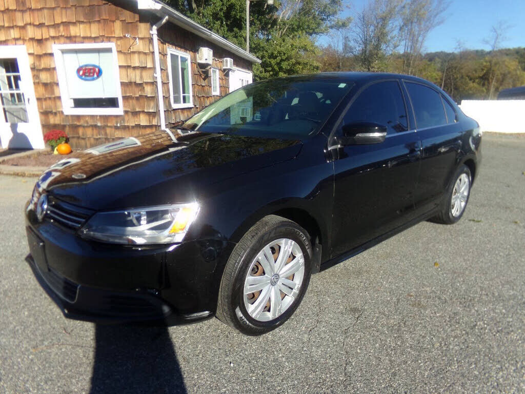 2013 VOLKSWAGEN Jetta