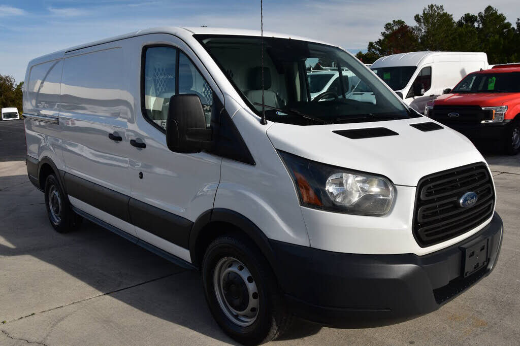 2018 FORD Transit
