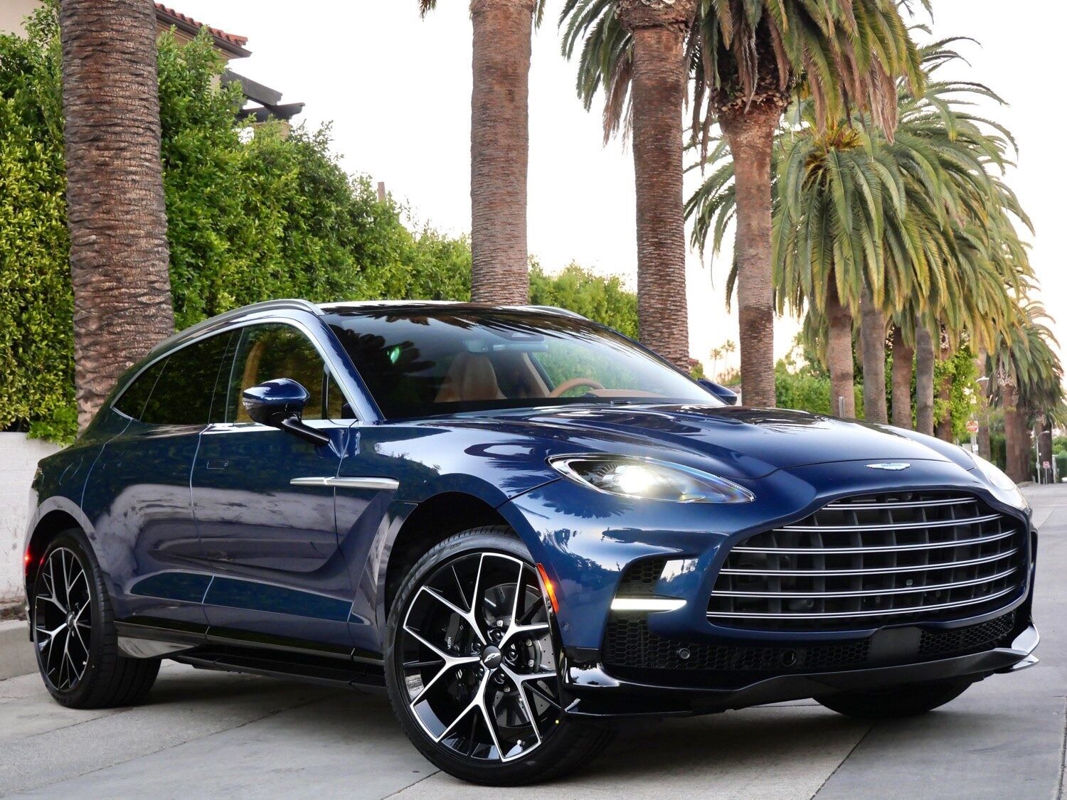 2026 ASTON MARTIN DBX