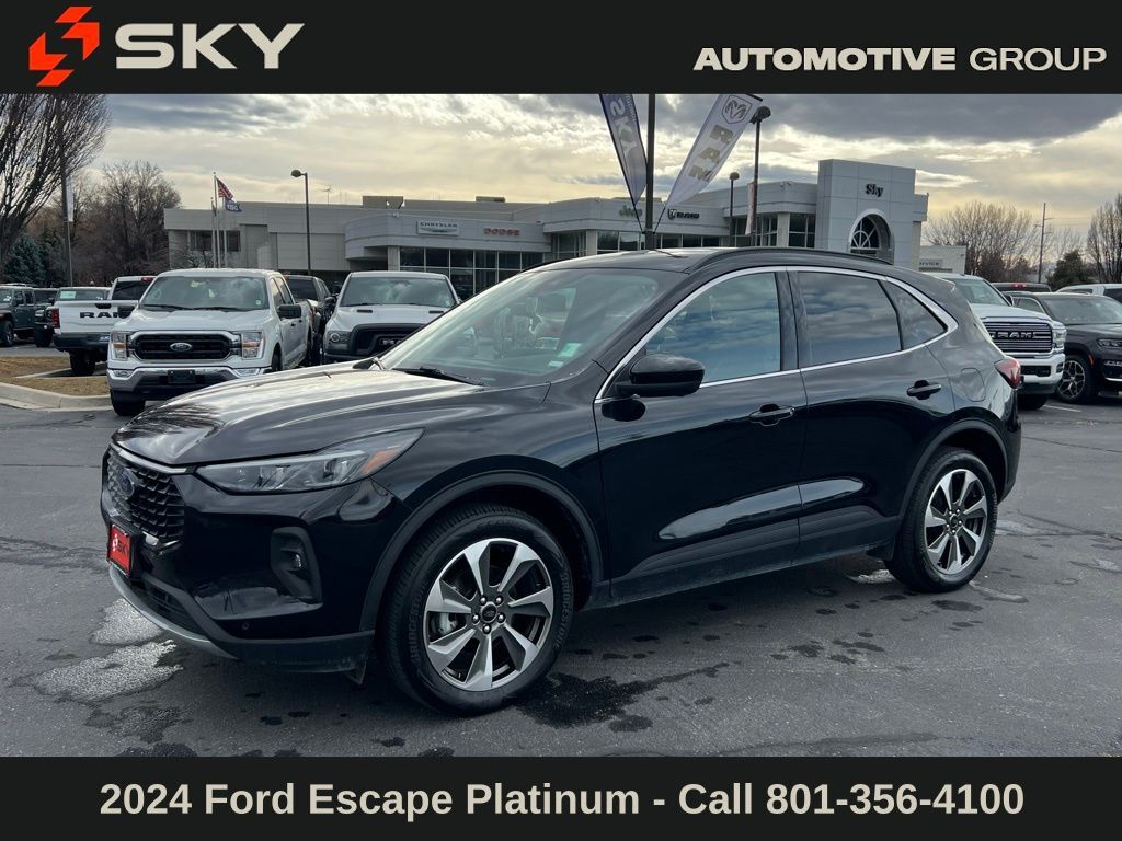 2024 FORD Escape
