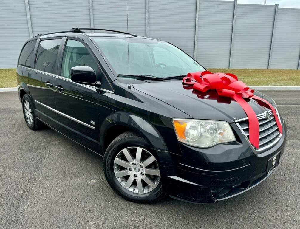 2009 CHRYSLER Town and Country