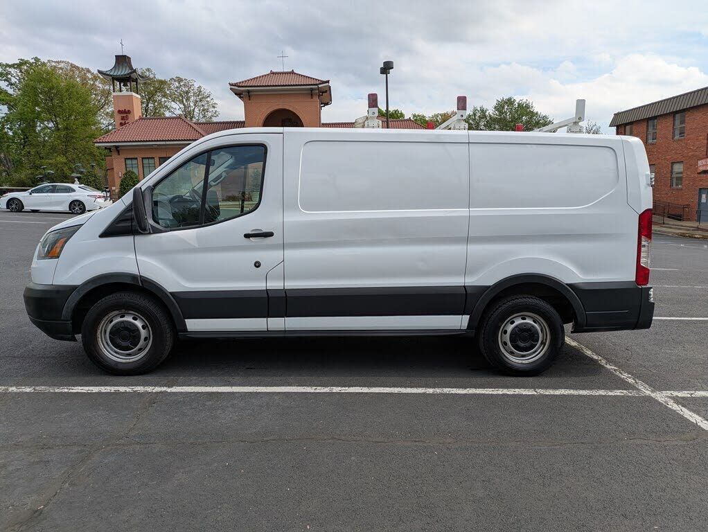 2017 FORD Transit