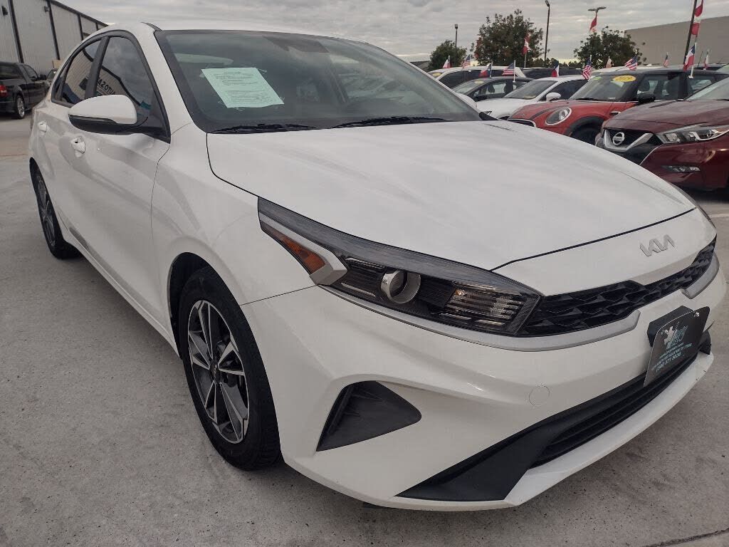 2023 KIA Forte