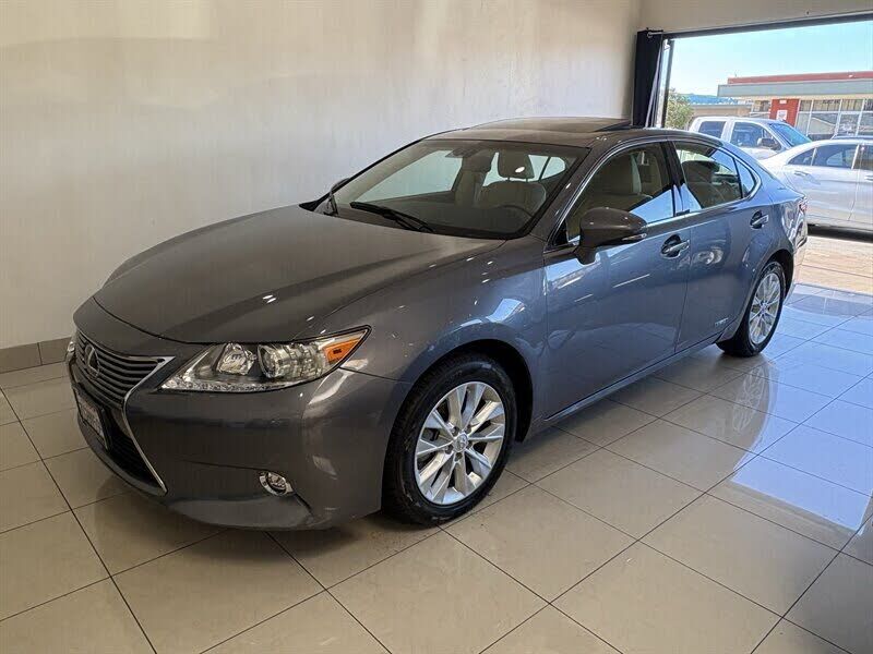 2014 LEXUS ES