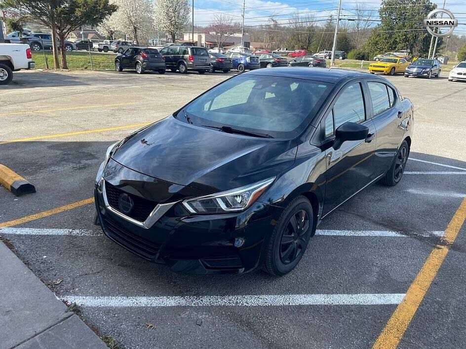 2020 NISSAN Versa