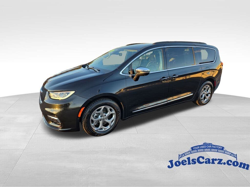 2022 CHRYSLER Pacifica