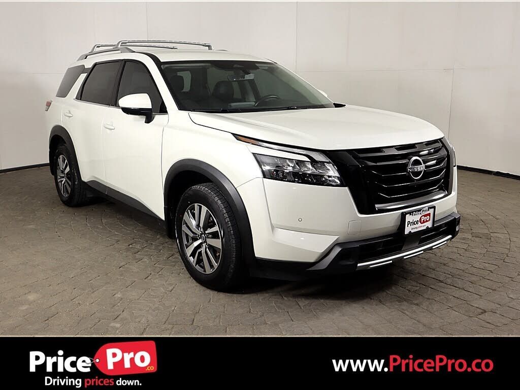 2024 NISSAN Pathfinder
