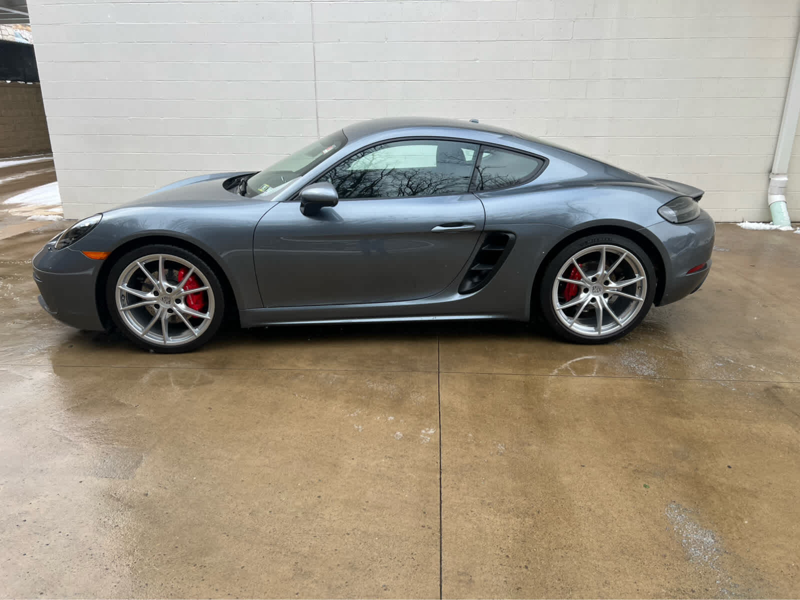 2025 PORSCHE 718