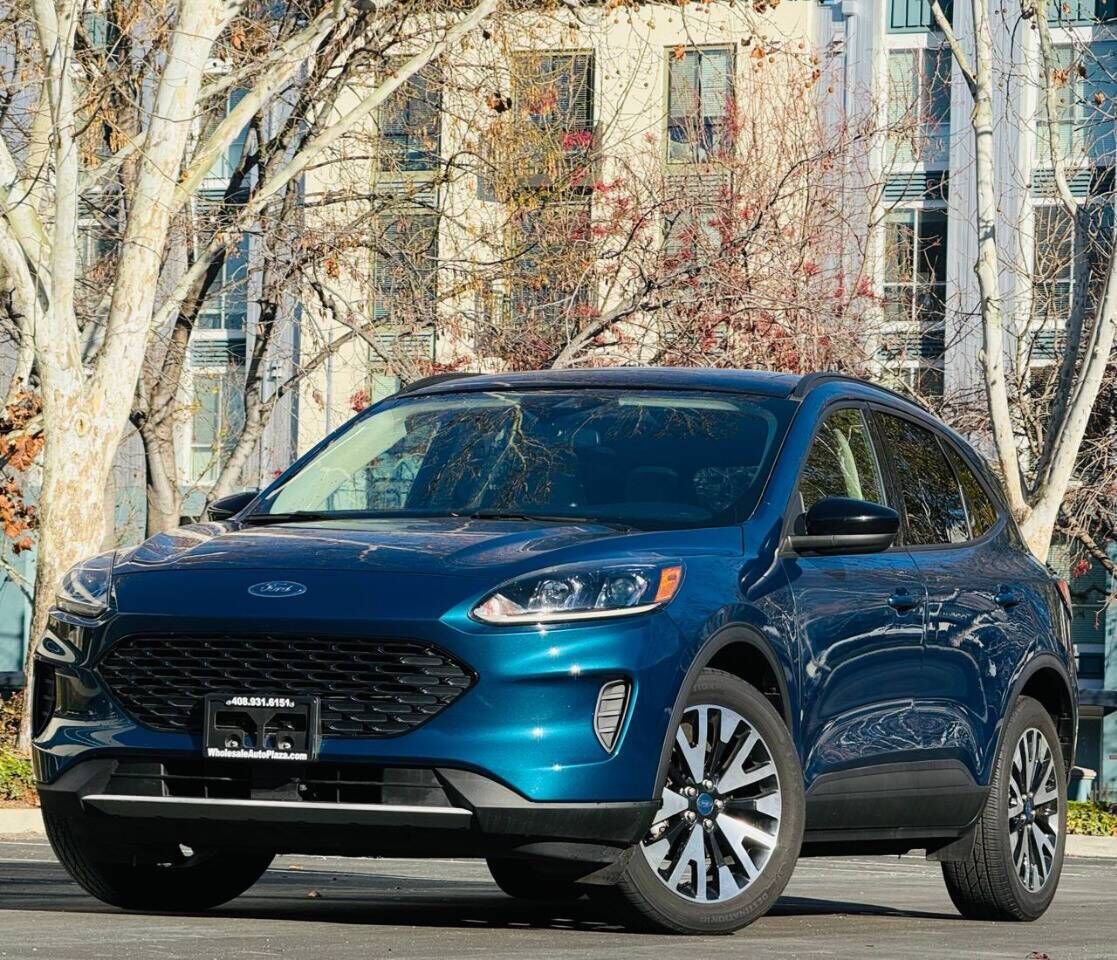 2020 FORD Escape