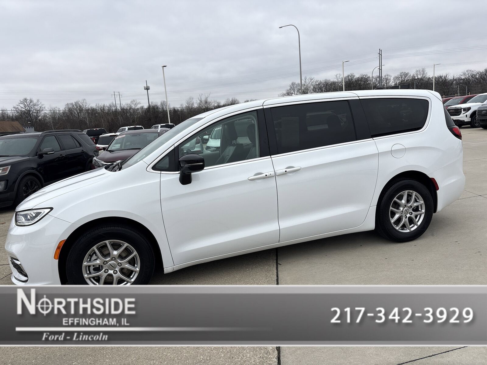 2024 CHRYSLER Pacifica