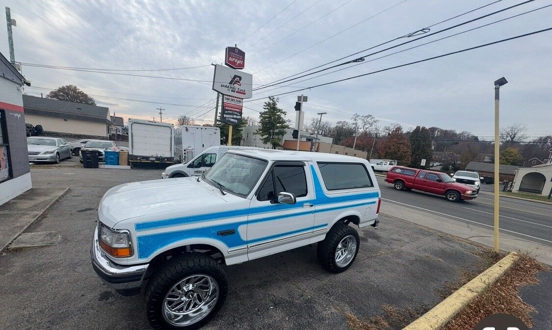Ford Bronco