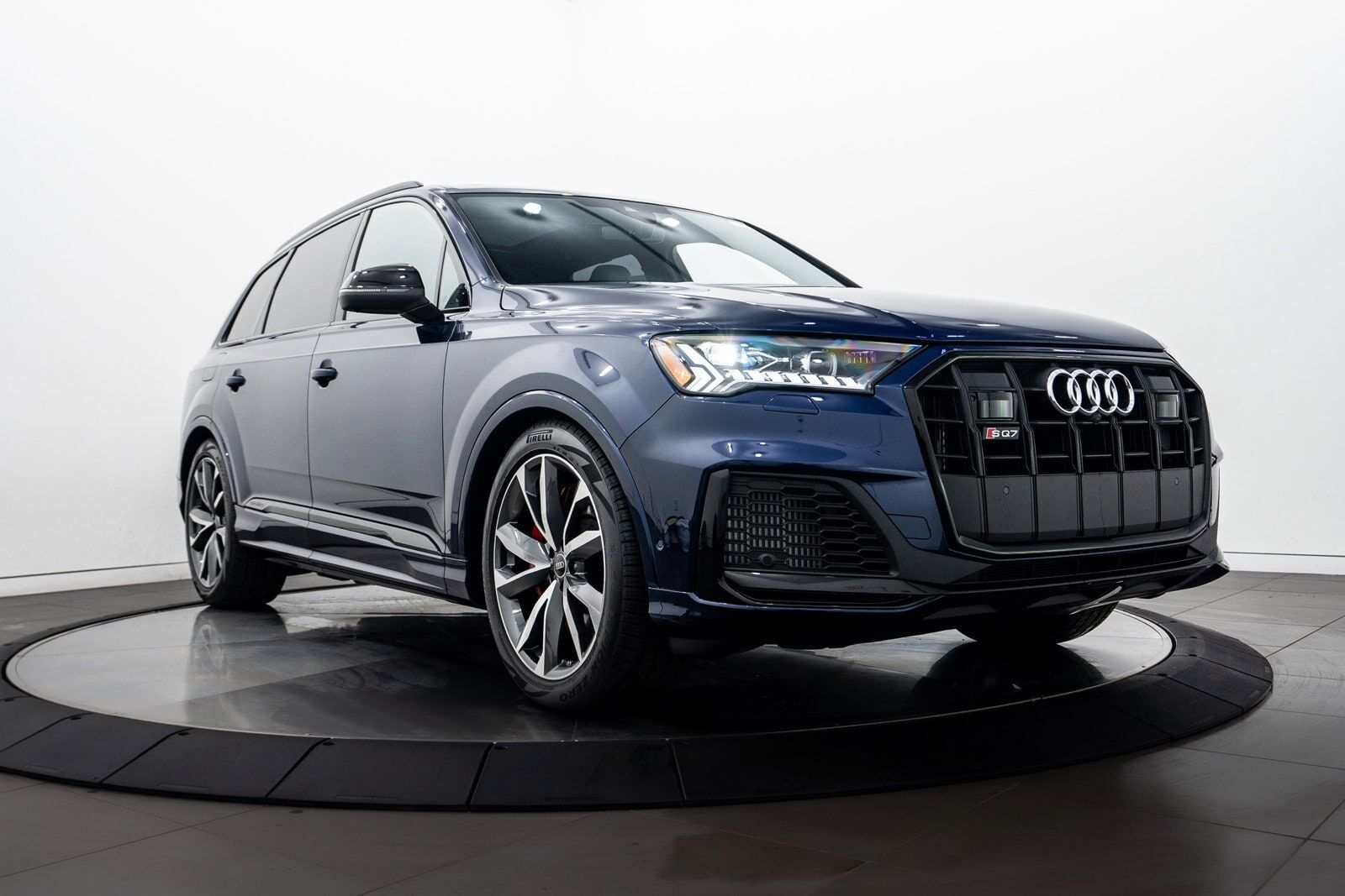 2024 AUDI SQ7