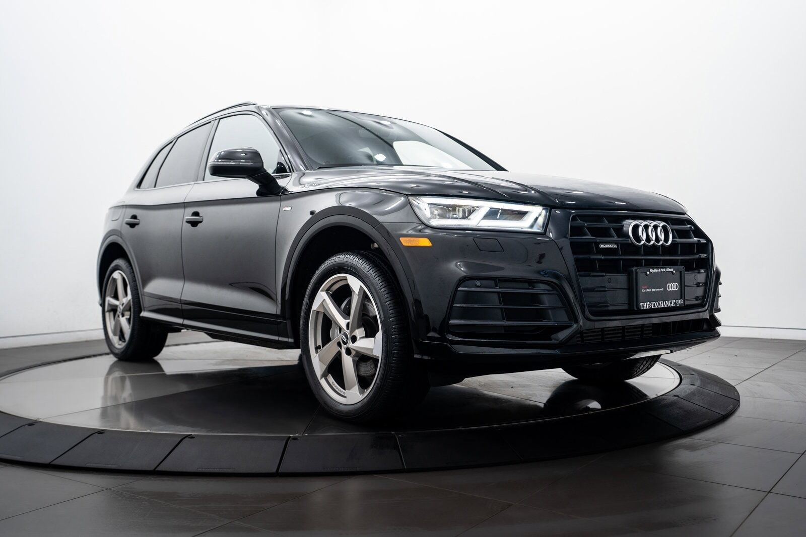 2020 AUDI Q5 e