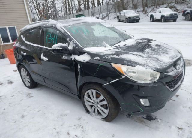 2010 HYUNDAI Tucson